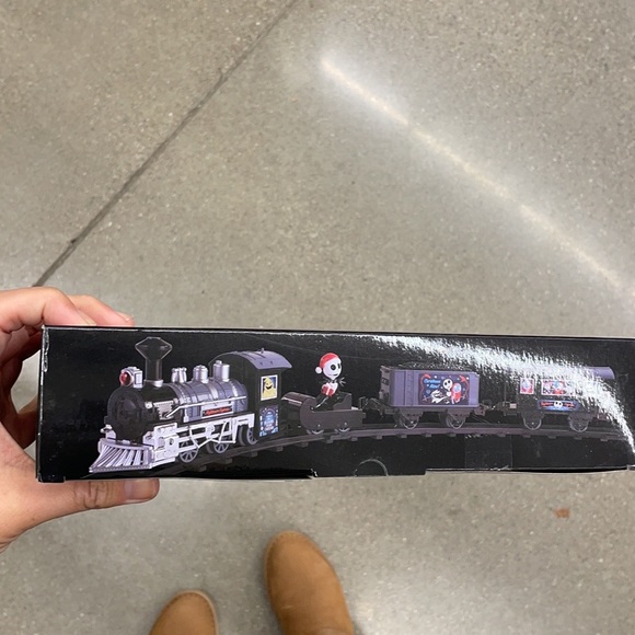 SOLDOUT RARE NIB NIGHTMARE BEFORE CHRISTMAS JACK SALLY OOGIE DISNEY TRAIN SET - Picture 6 of 10
